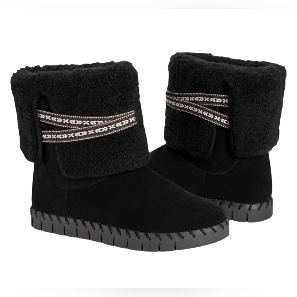NWT MUK LUKS - Black Color - Size 8